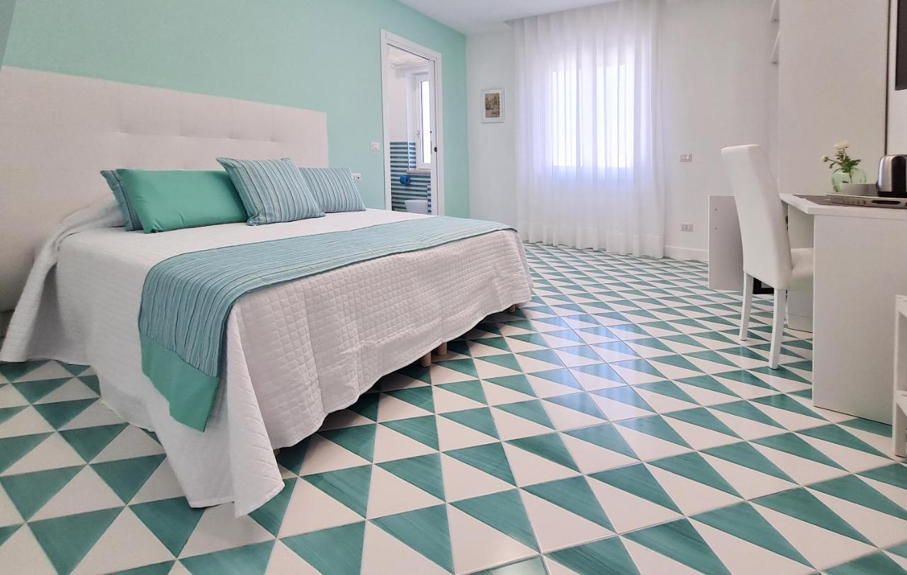 Bed and Breakfast Domus Sole Сорренто Екстер'єр фото