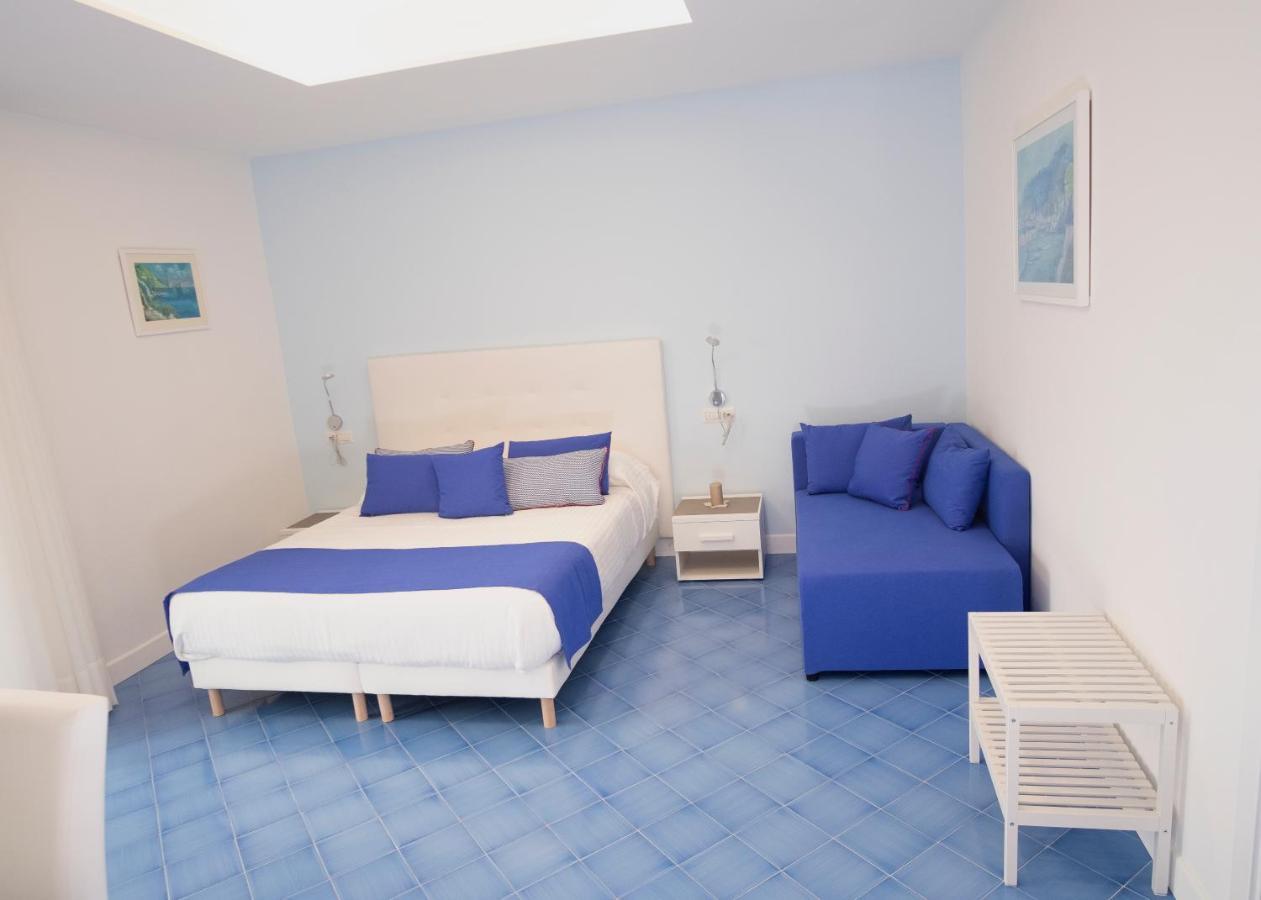 Bed and Breakfast Domus Sole Сорренто Екстер'єр фото