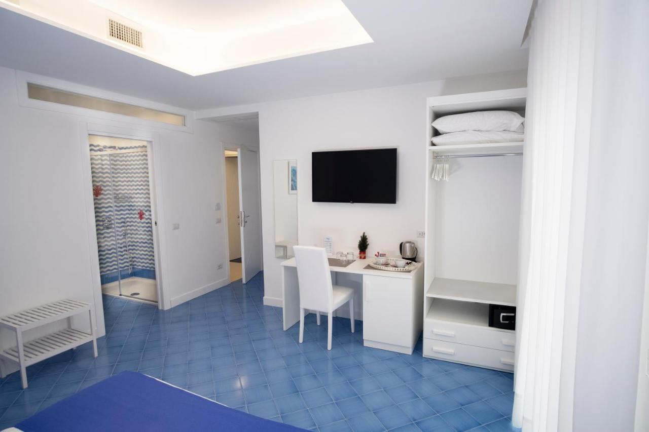 Bed and Breakfast Domus Sole Сорренто Екстер'єр фото
