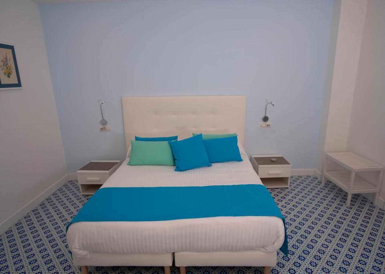Bed and Breakfast Domus Sole Сорренто Екстер'єр фото