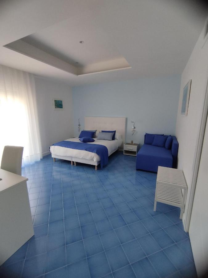 Bed and Breakfast Domus Sole Сорренто Екстер'єр фото