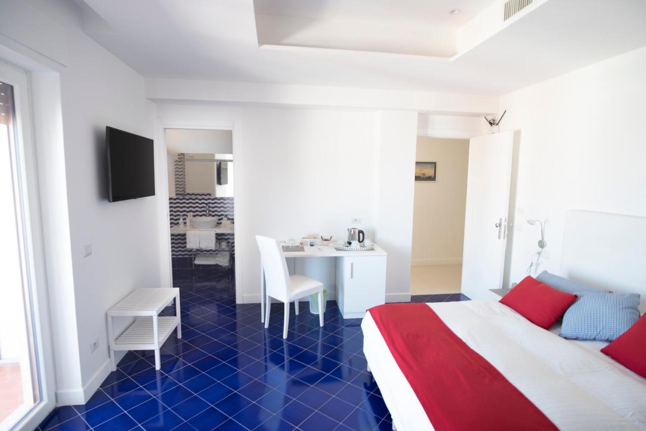 Bed and Breakfast Domus Sole Сорренто Екстер'єр фото